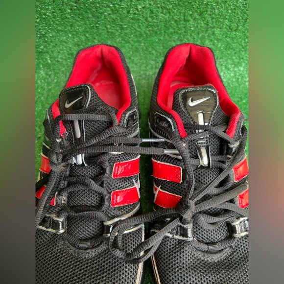 Nike Shox NZ Red Black Patent 318448-002 GS 7Y / Womens Sz 8.5 Pre-Owned - Picture 13 of 16